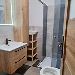 Cozy New With Balcony 波兹南