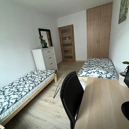 Cozy New With Balcony Διαμέρισμα